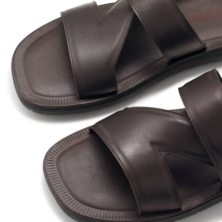 brun 8BN6521 Hommes Russell And Bromley sandale à glissière zeus